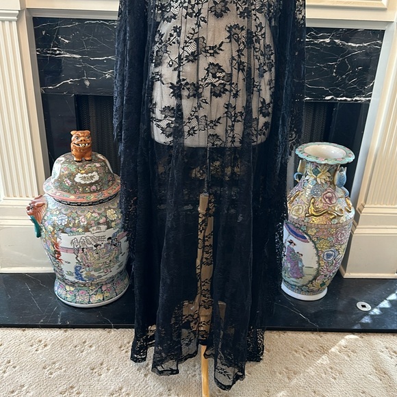 NWT sheer black lace Kimono - Picture 3 of 6